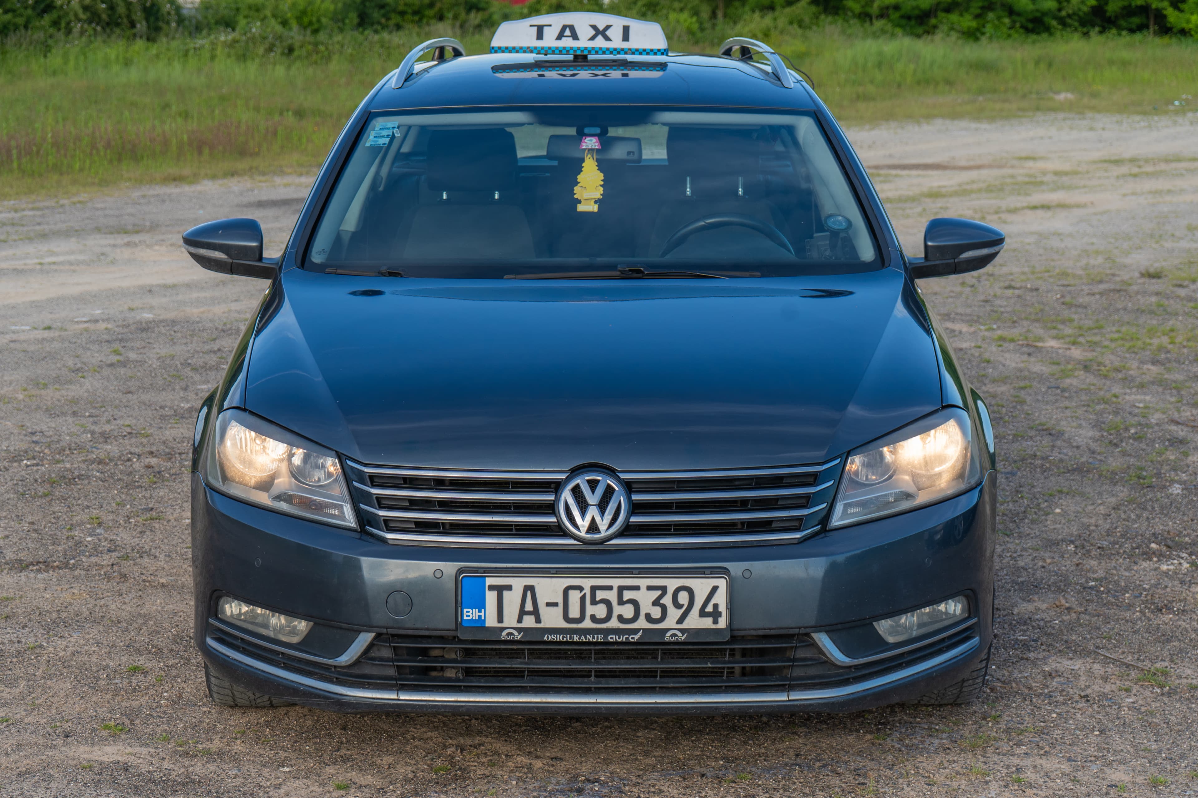 VW Passat - Prednja strana